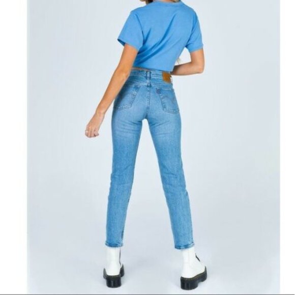 Levis Wedgie Straight Jeans Light Wash Tango Blue - Picture 11 of 16